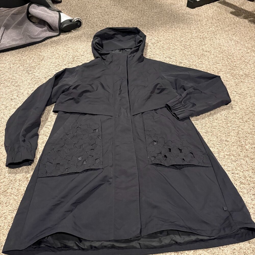 lululemon Enchanted Forest Rain Jacket Sz 4.